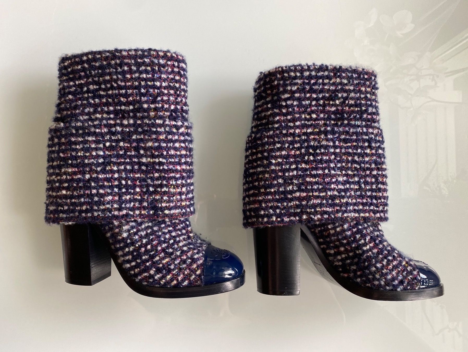 Chanel Scarpe da donna: Chanel Boots (38) never worn – Nuovo (secondo la descrizione) da Rüschlikon venduto da Tey_sl 2