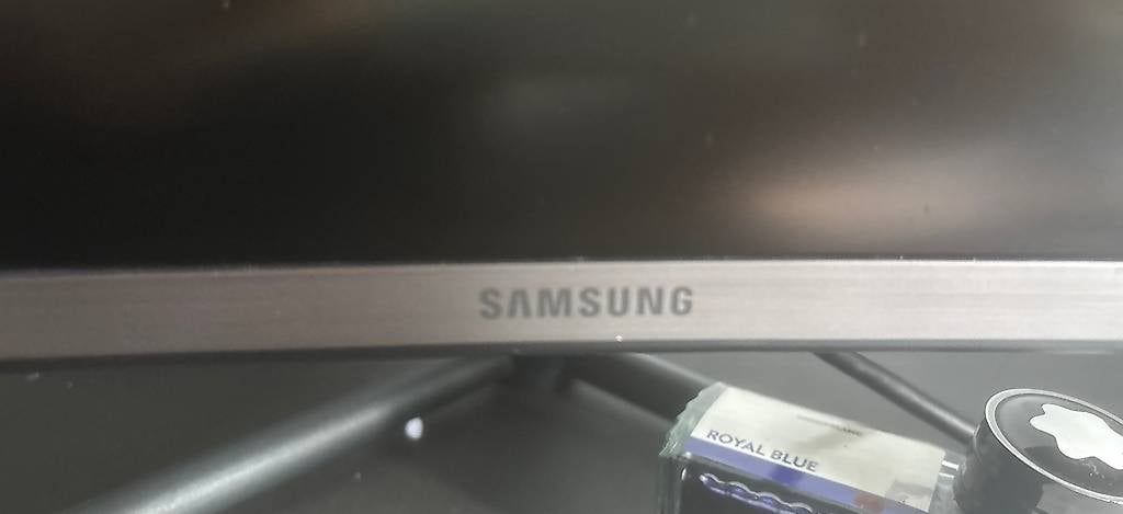 Samsung Monitor: Samsung Bildschirm – Usato da Zürich venduto da Csnoopi