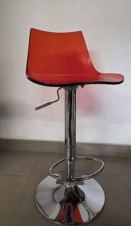 Tabourets: Tabouret de bar  – D'occasion à Corcelles-près-Concise par Popa999