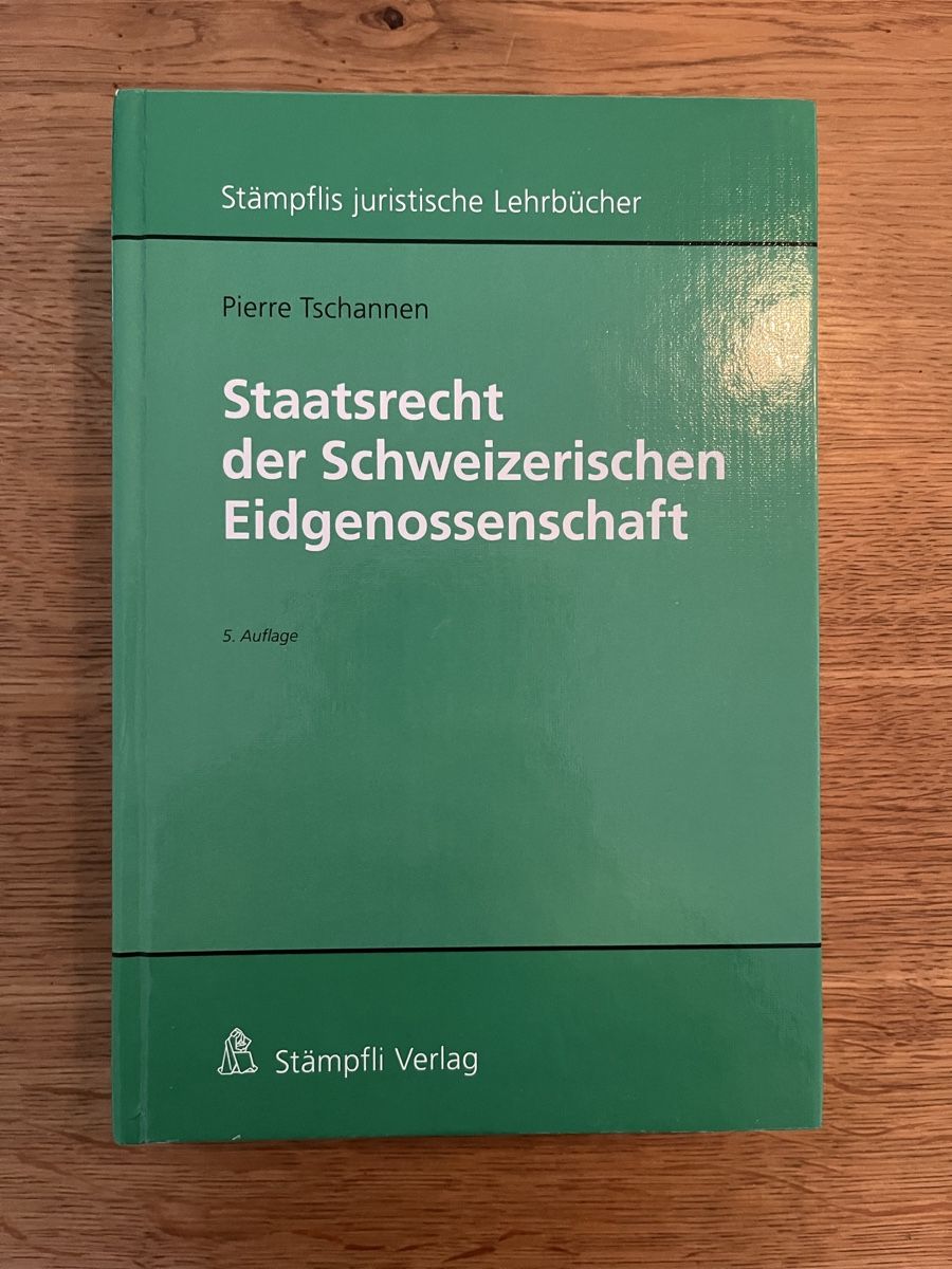 Livres: Staatsrecht der Schweizerischen Eidgenossenschaft, Tschannen – Neuf (Voir description) à Bern par leo_7z27