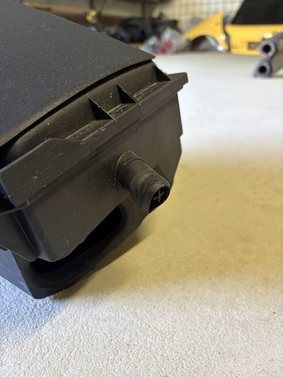Audi Toutes les pièces auto: Luftfilterkasten VW/Audi 1.8T – D'occasion à Madiswil par Ivan1706 1