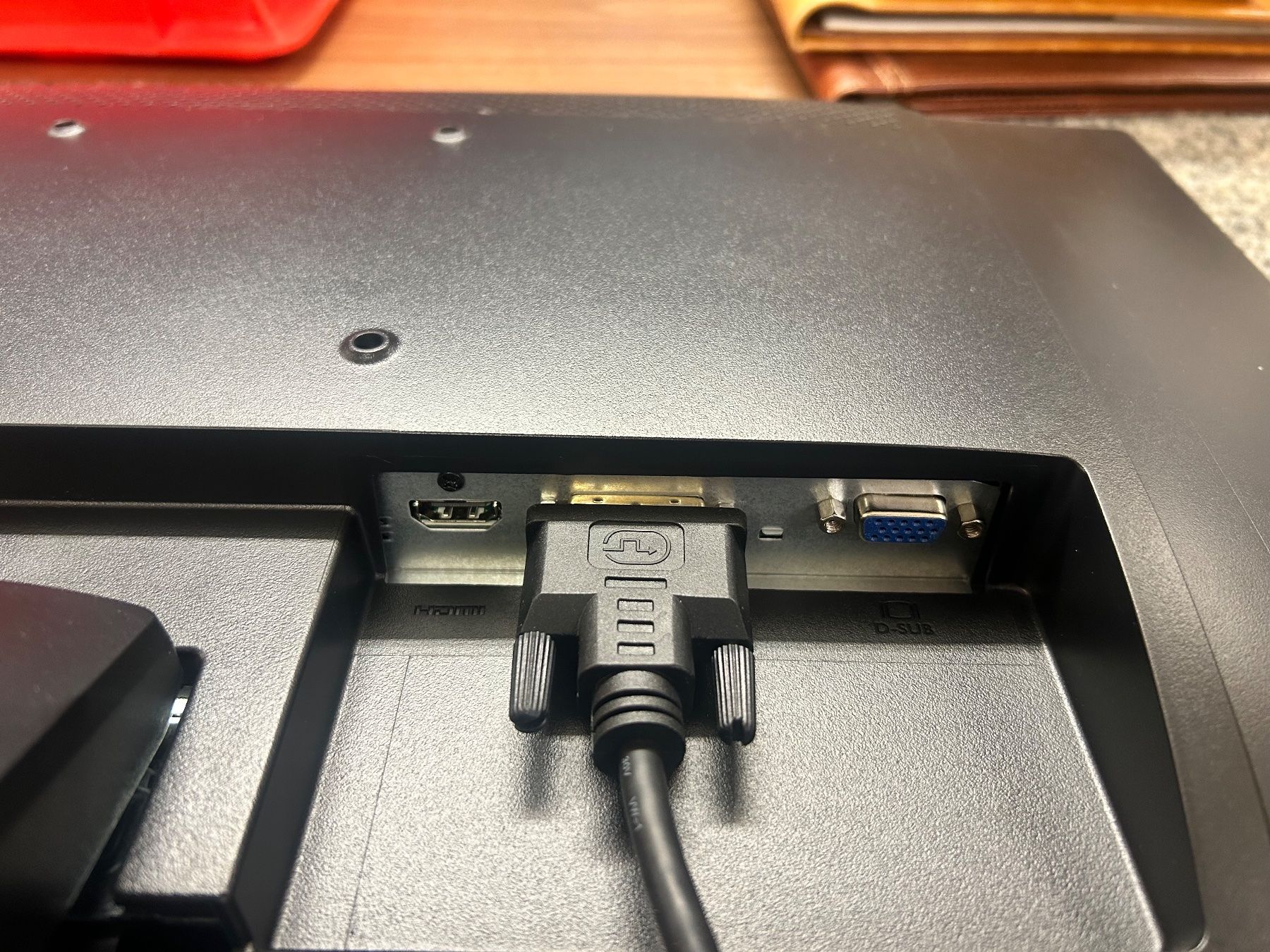 Monitore: (01) Monitor HP 240  24 Zoll – Gebraucht aus Malters von DPHandel 4
