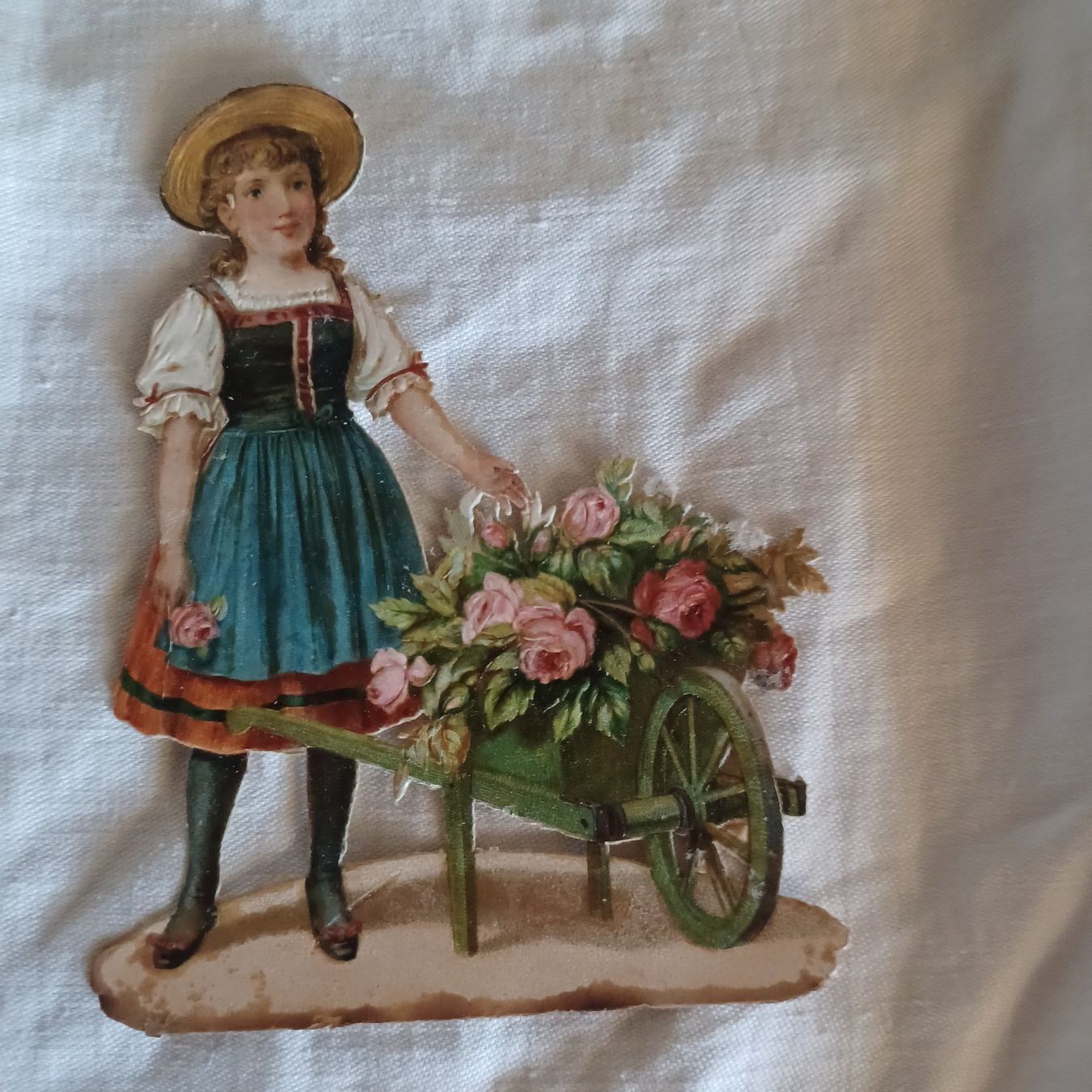 Tutte le decorazioni: alte Oblade mädchen mit Blumengarette (4) – Usato da Abtwil SG venduto da luupsy