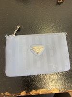 Kleines Etui hellblau mit Prägung guter Zustand