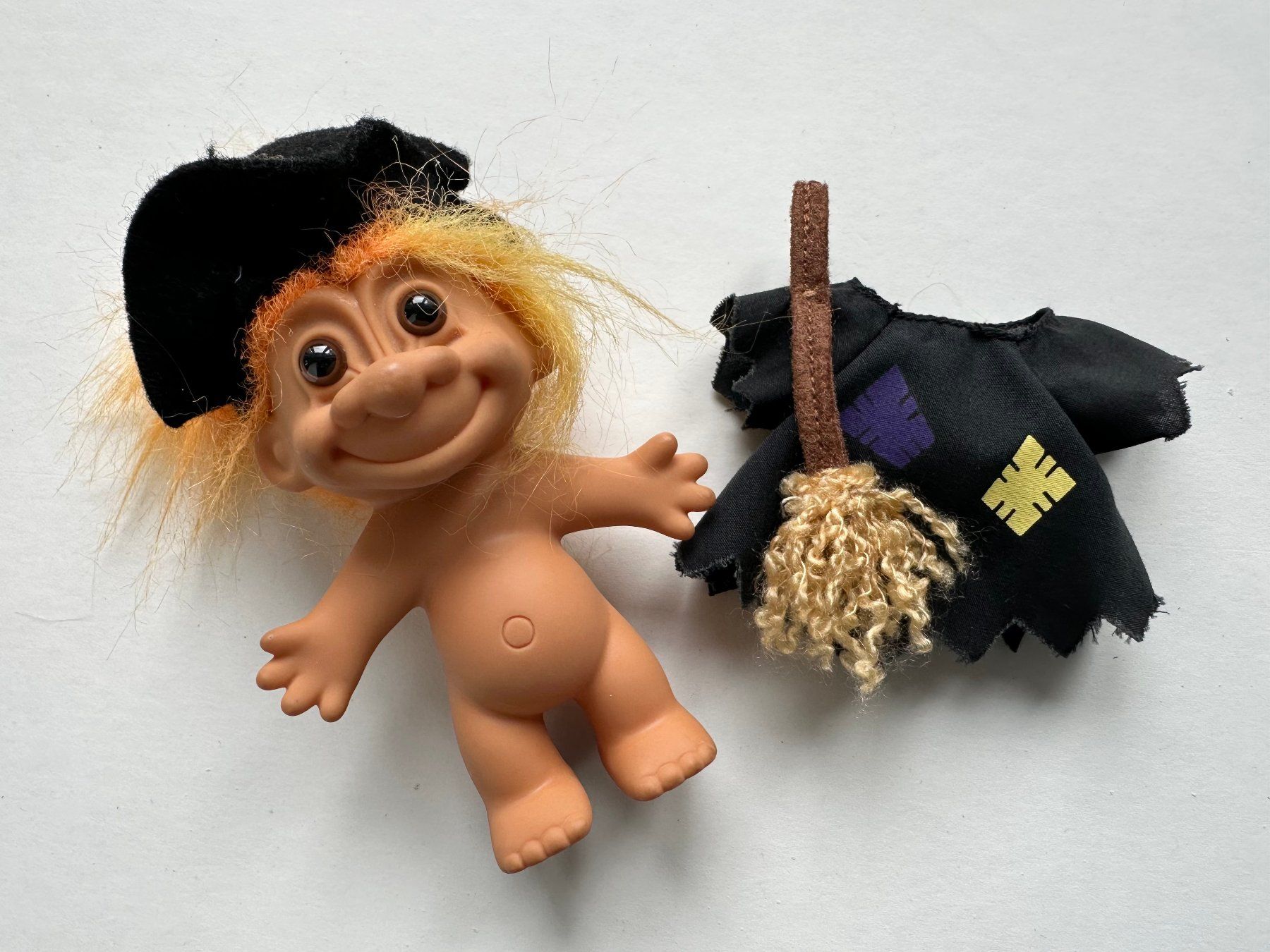 Spielzeuge: Vintage Troll Hexe – Gebraucht aus Adligenswil von e17s15 2