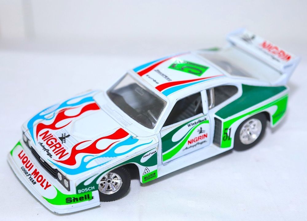 Bburago 1:32 Classic Diecast Model Cars Ford Capri Porsche BMW Citroen Mini Golf