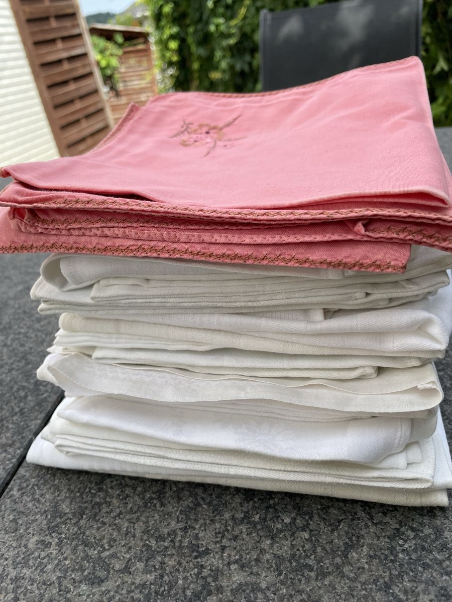 Serviettes: Stoffservietten bestickt diverse – D'occasion à Niederbüren par poschti 6