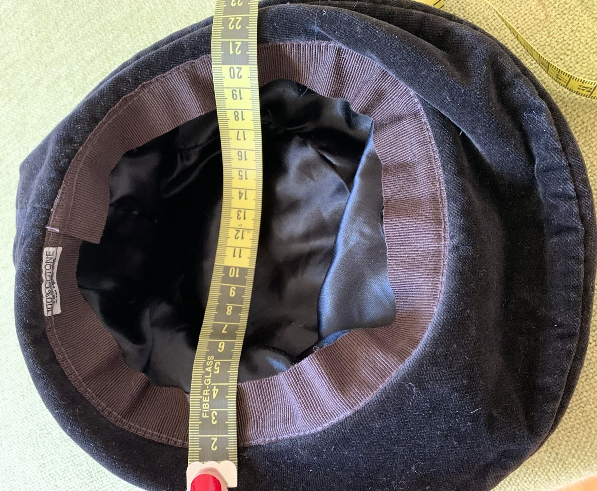 Copricapi, berretti & cappellini: Cappello velluto marrone – Usato da Bellinzona venduto da rob_d6fz 6
