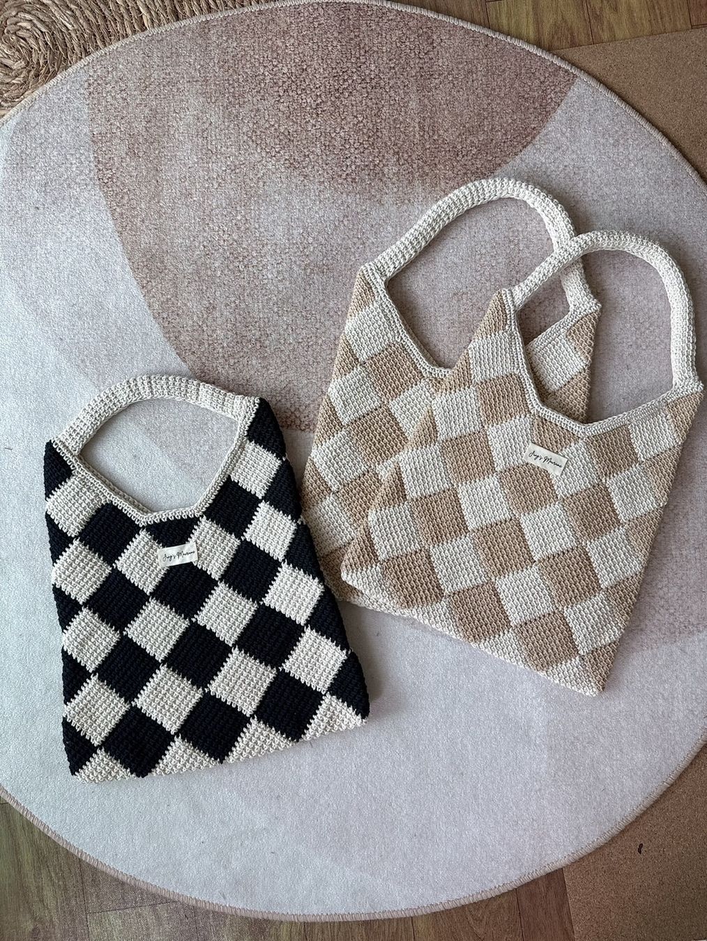 Taschen: Crocheted Handbag Checkered Pattern Black Beige Large – Neu (gemäss Beschreibung) aus Lossy von Jungs_Macrame 2