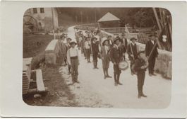 KINDERUMZUG Landwirtschaft/Sägerei/Mühlerad 1910