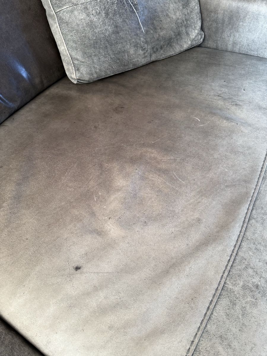 Interio Sofas: Ledersofa Modell Valenza von Interio – Défectueux à Bern par LM08 1
