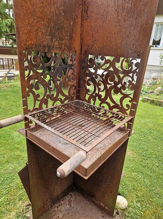 Grills: Holzkohlegrill Stahlblech – Gebraucht aus Solothurn von Kuesel1 1