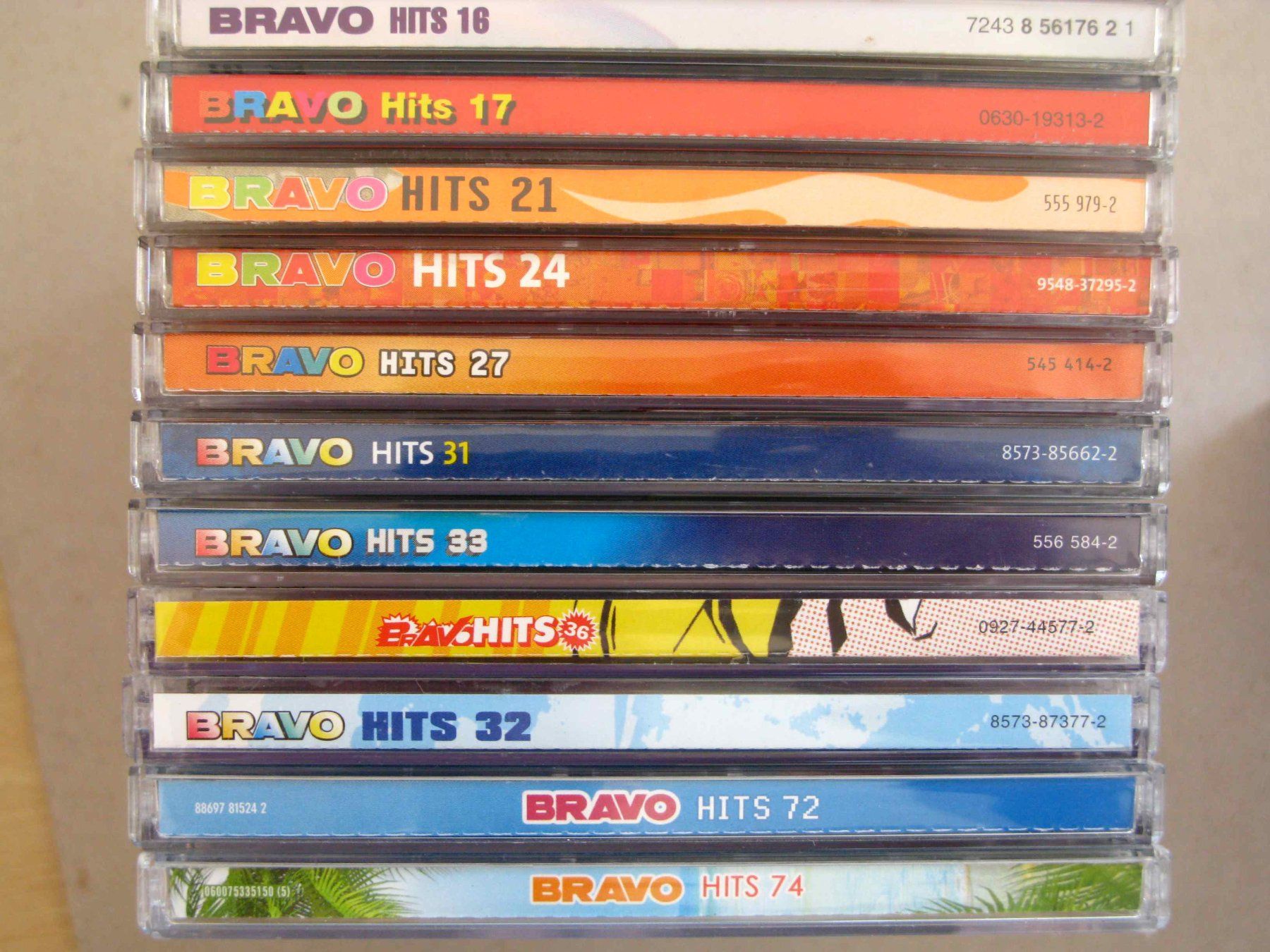 CD: Diverse Bravo CD ' s  kleine Sammlung – Usato da Samstagern venduto da Betscha