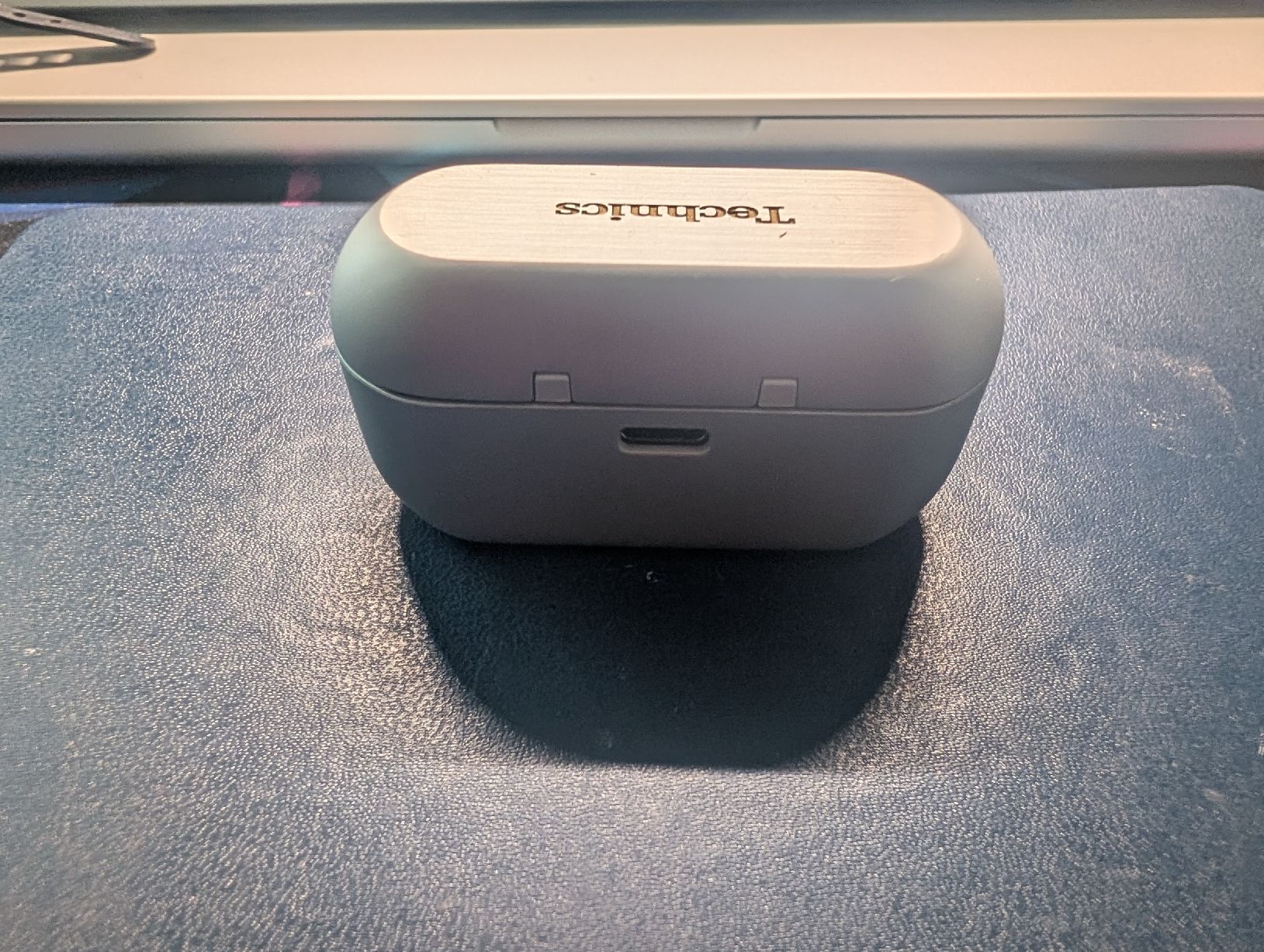 Technics Cuffie: Technics EAH-AZ100 Wireless Earbuds – Usato da Zürich venduto da Trunkwillo 1