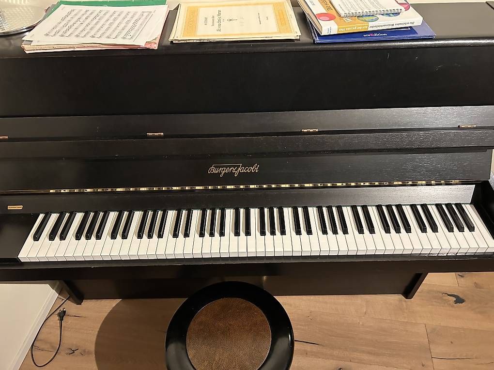 Musikinstrumente: Klavier – Gebraucht aus Zürich von Dario_222 2