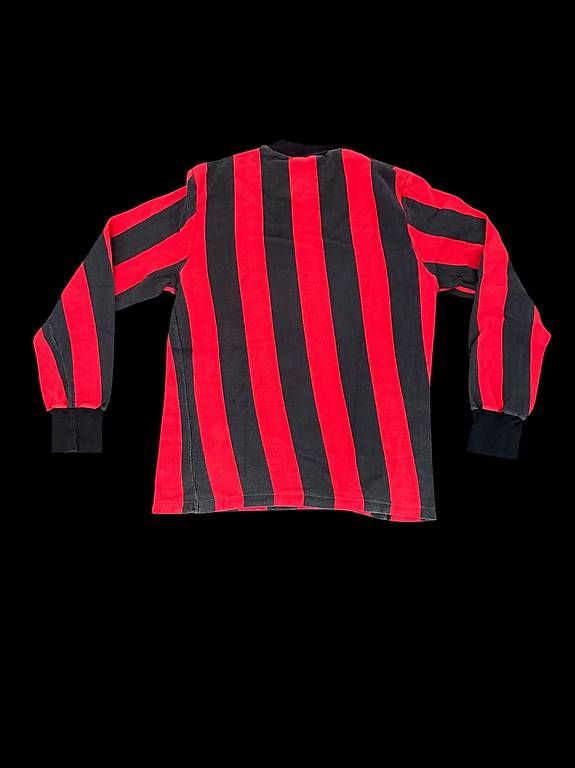 Leibchen & Hosen: Original OGC Nice Fussball Trikot 1981 – Gebraucht aus Volketswil von Leon567 1