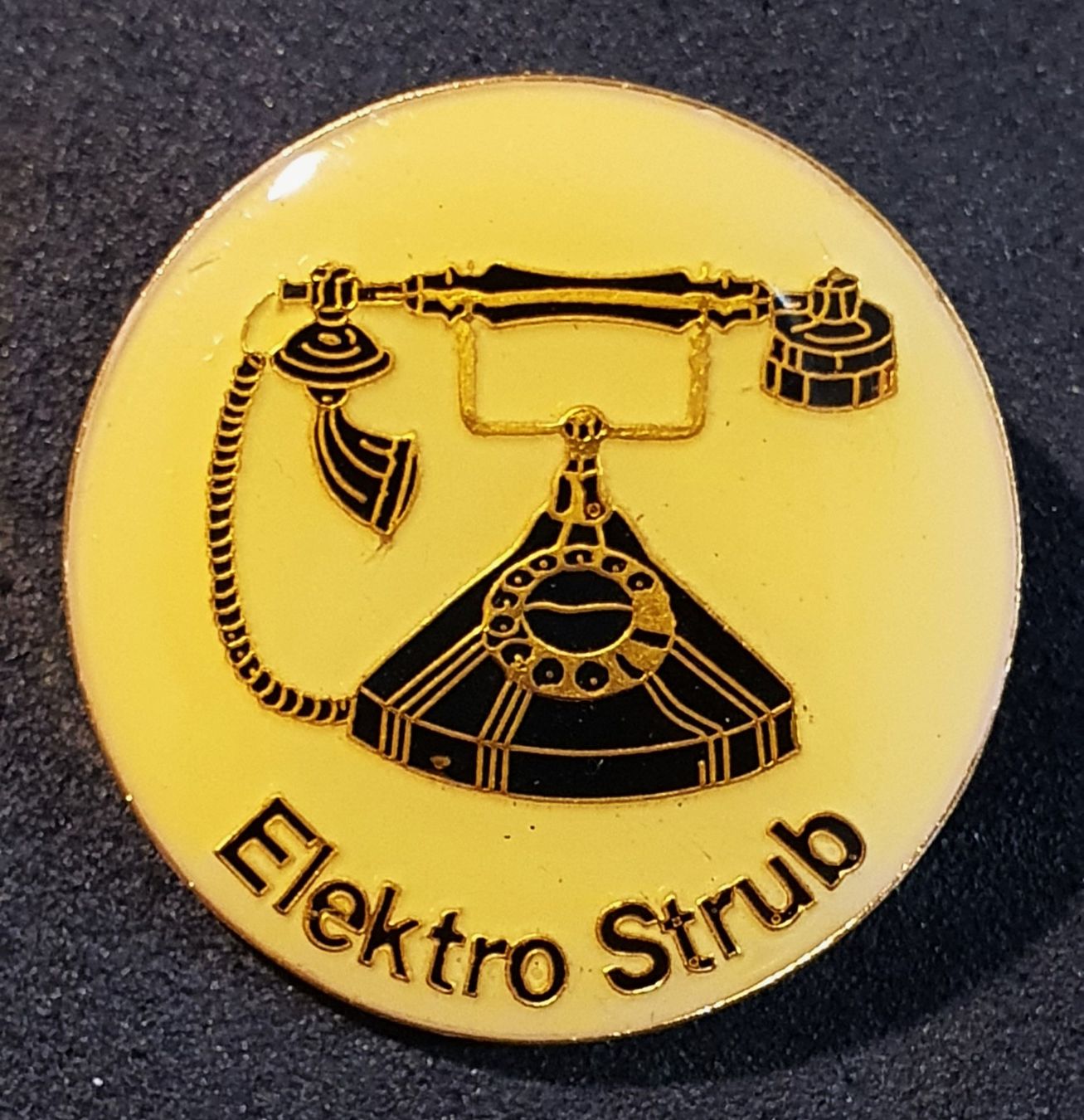 Placchette & Badge: CC704 - Pin Elektro Strub / Telefon – Usato da Reinach BL venduto da Boston-Verkauf