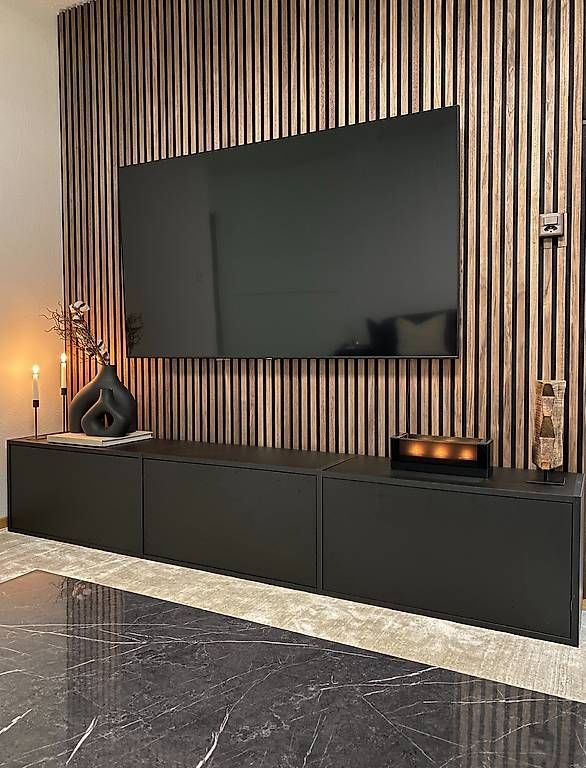 Mobili TV: MYCS TV-Sideboard GRYD (Hängend) – Usato da Winterthur venduto da fij_f65r