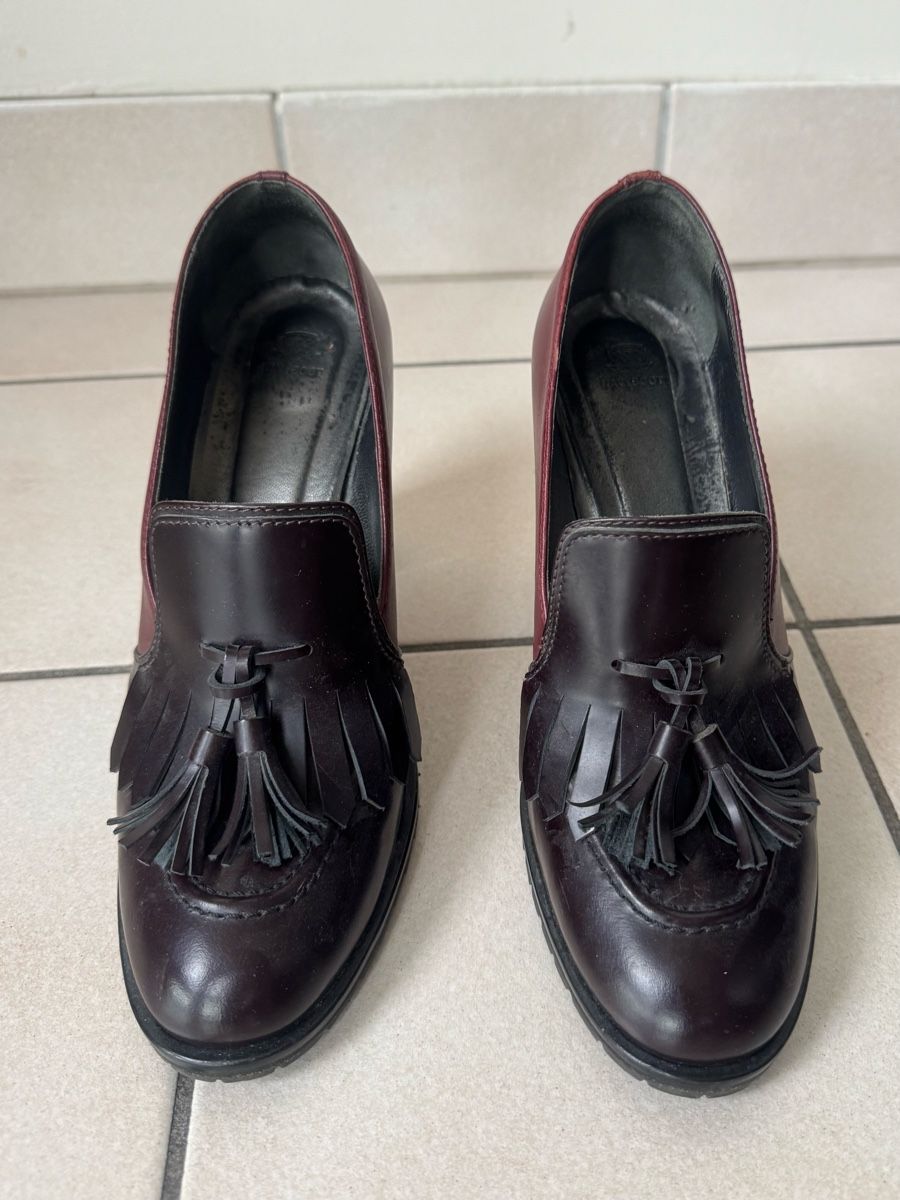 Navyboot Scarpe da donna: Leather Block Heel Loafers – Usato da Carouge GE venduto da vit_v5h9 2