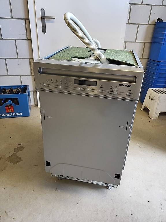 Lavastoviglie: Geschirrspülmaschine Miele  – Usato da Mattstetten venduto da Mjmly