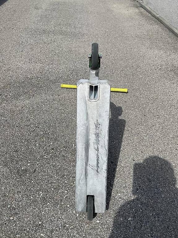Kickboard: Monopattino da Freestyle assemblato  – D'occasion à Mezzovico par Luca_Bortone 3