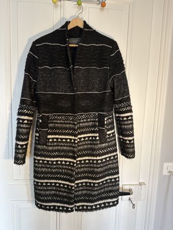 SYNDICATE Mantel Gr. 36 schwarz/weiss