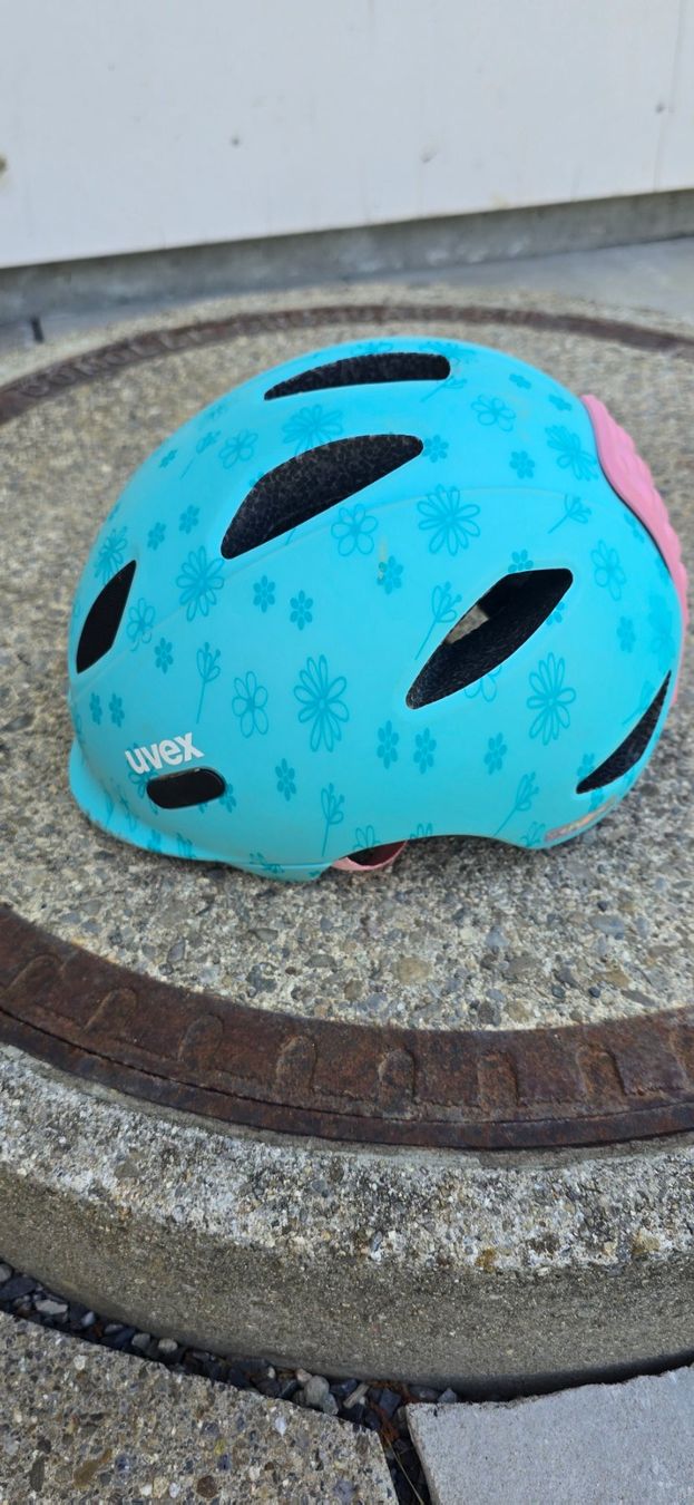 Uvex Caschi: Kindervelohelm Uvex oyo – Usato da Villmergen venduto da Astra015 1