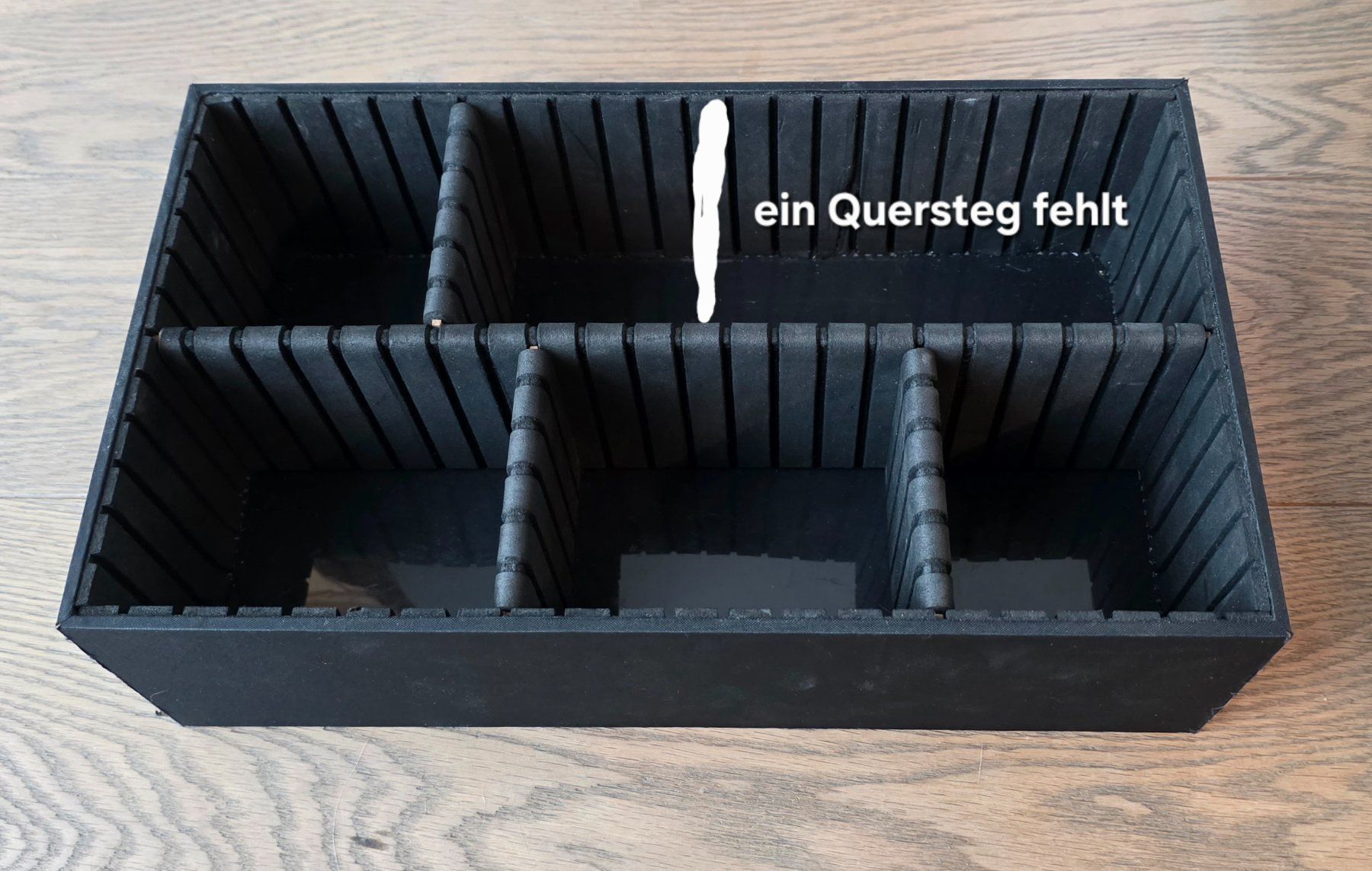Attrezzature per parrucchieri: Professioneller Kosmetik Trolley - silber – Usato da Einsiedeln venduto da Dellcell 5