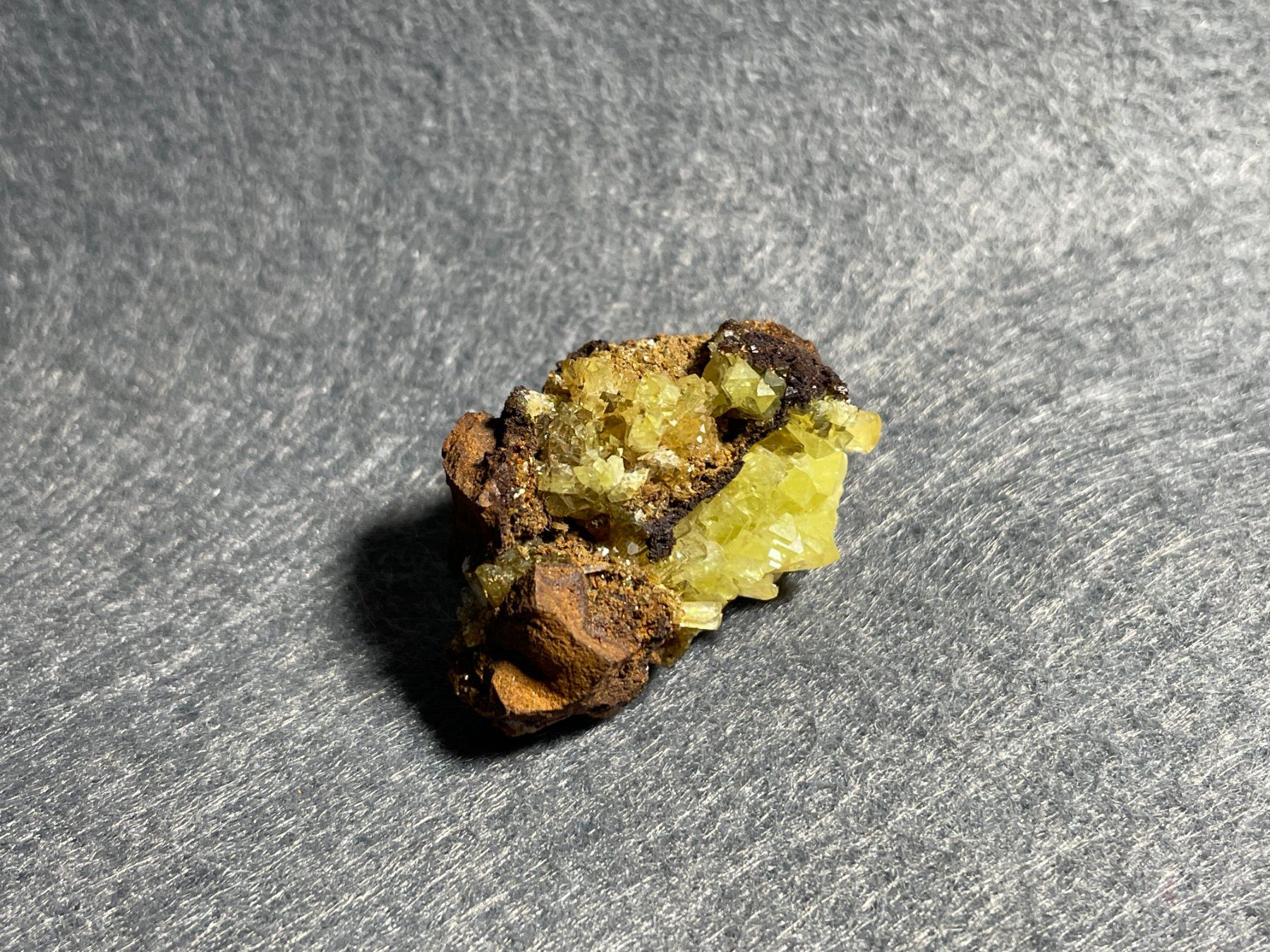 Mineralien & Heilsteine: Adamite - UV très fluorescent. – Neu (gemäss Beschreibung) aus Cernier von Gemy_Jam 5