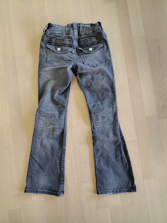 Flared Jeans