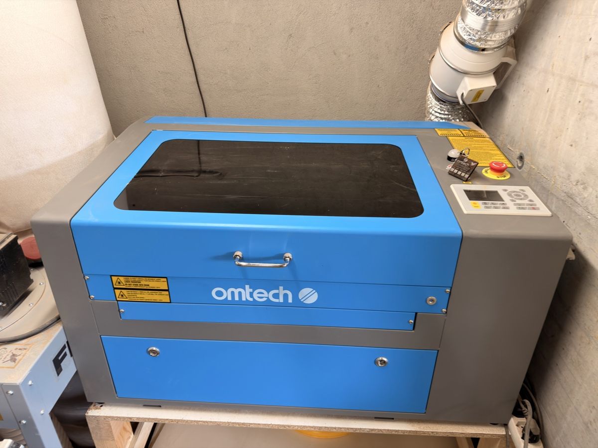 Tutte le macchine: Omtech USB350n Lasergravierer / Lasercutter - Top Zustand! – Usato da Unterengstringen venduto da buy_or_die93