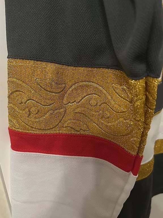 Maillots de corps & Pantalons: Vegas Knights#93 Marner Jersey – D'occasion à Effretikon par PrimeTimeB 2