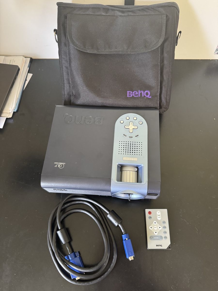 BenQ Videoprojektoren: BenQ Projektor PB6110 mit Tasche – Gebraucht aus Zürich von Skalandianer 4