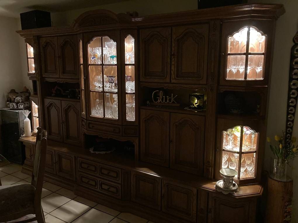 Vetrine: Wohnzimmerschrank, massiv Eiche – Usato da Root venduto da ViolaF 1