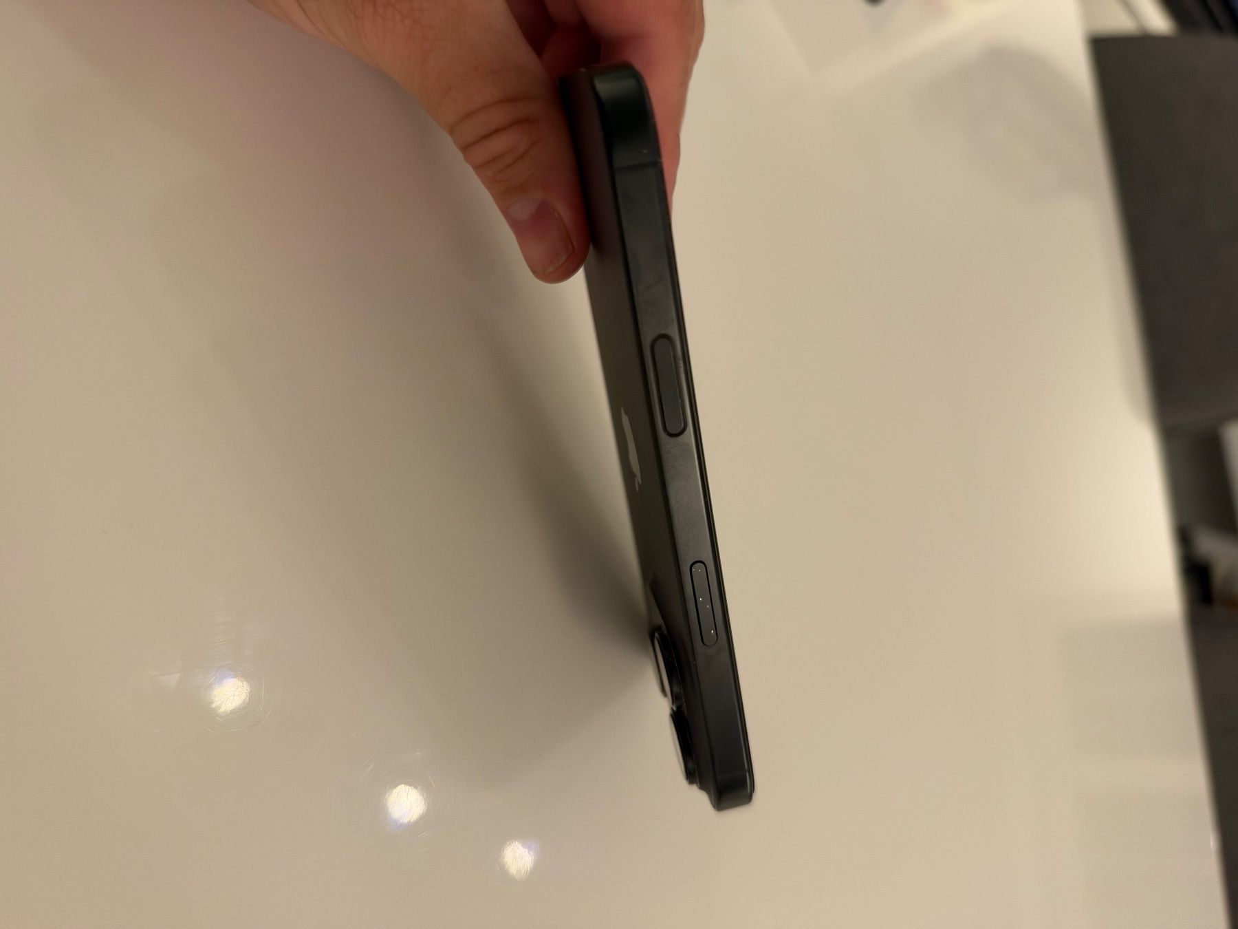 Apple Handys / Smartphones: iPhone 16 pro 512 GB black – Gebraucht aus Grenchen von andrew85 3