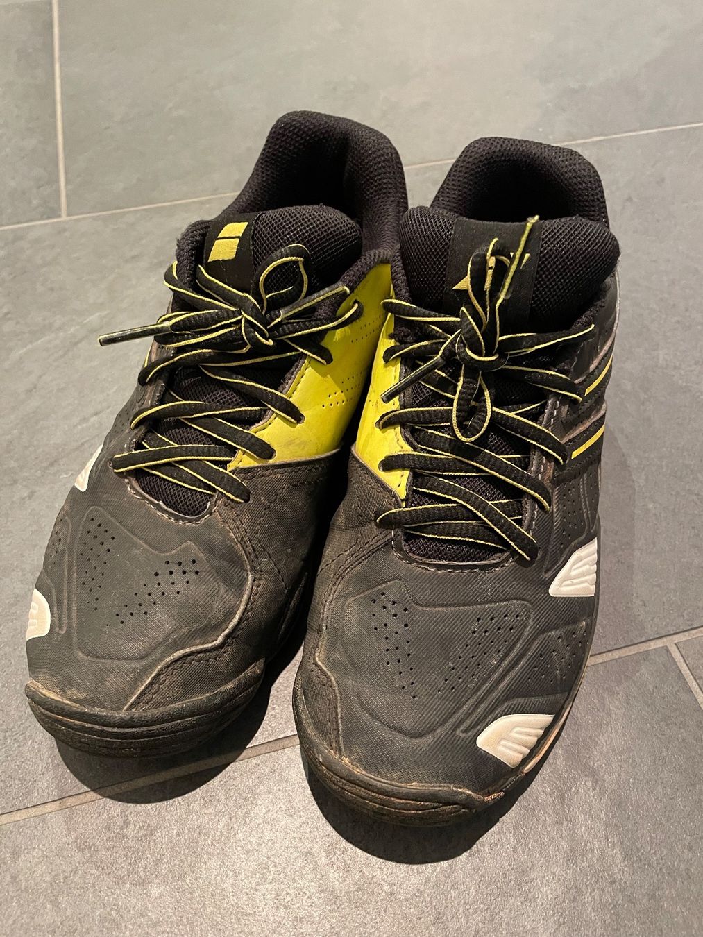 Babolat Scarpe per ragazzi: Tennisschuh Kinder – Usato da Balgach venduto da sei_s6d7