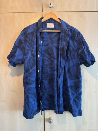 Folk Short Sleeve Shirt – Blattmuster Blau, Gr. 4 (entsprich