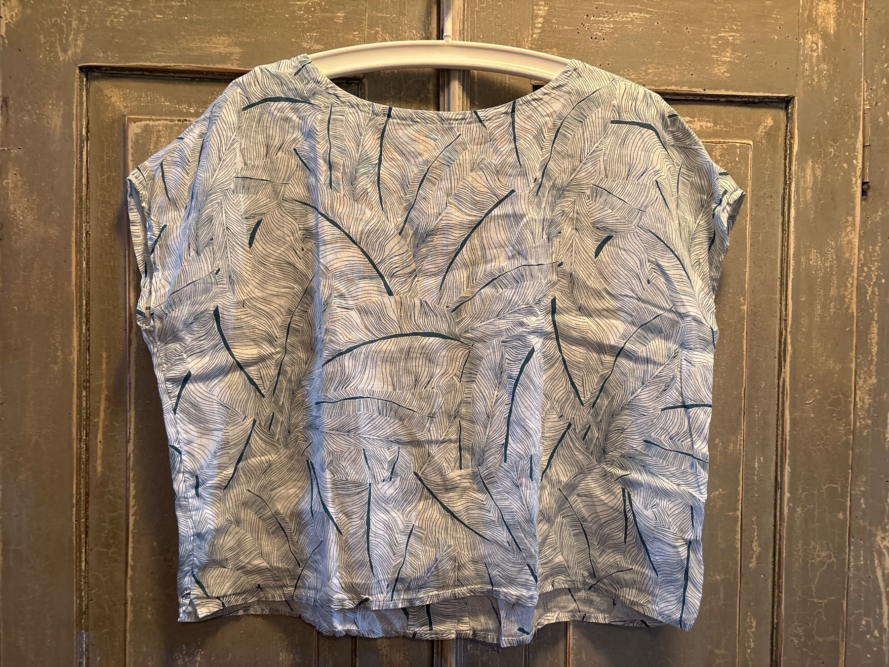 Camicette: Tahari Leinen Oversize Bluse M – Usato da Besenbüren venduto da piculo
