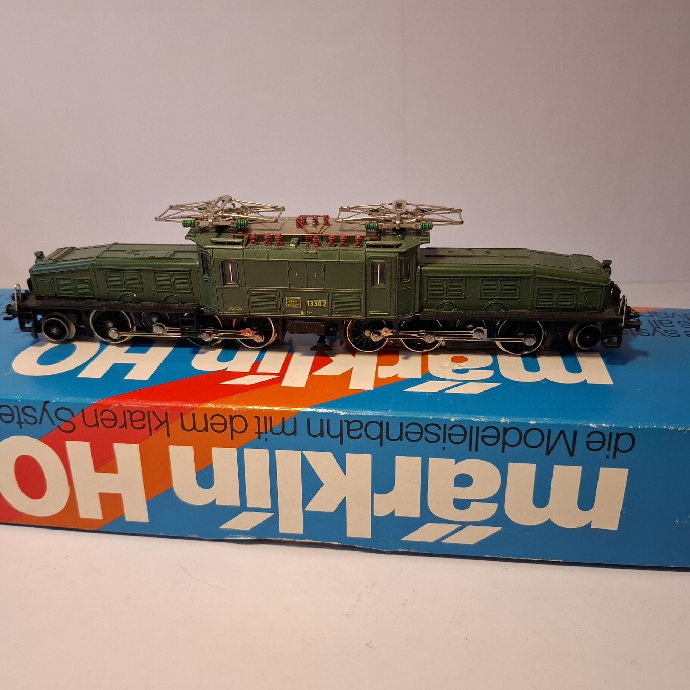 Märklin Modellini di ferrovie: Märklin Krokodil 13302 – Usato da Sargans venduto da Pfiffii