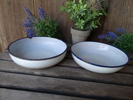 2 antike Emaille Schalen, schweres uraltes Email emailliert
