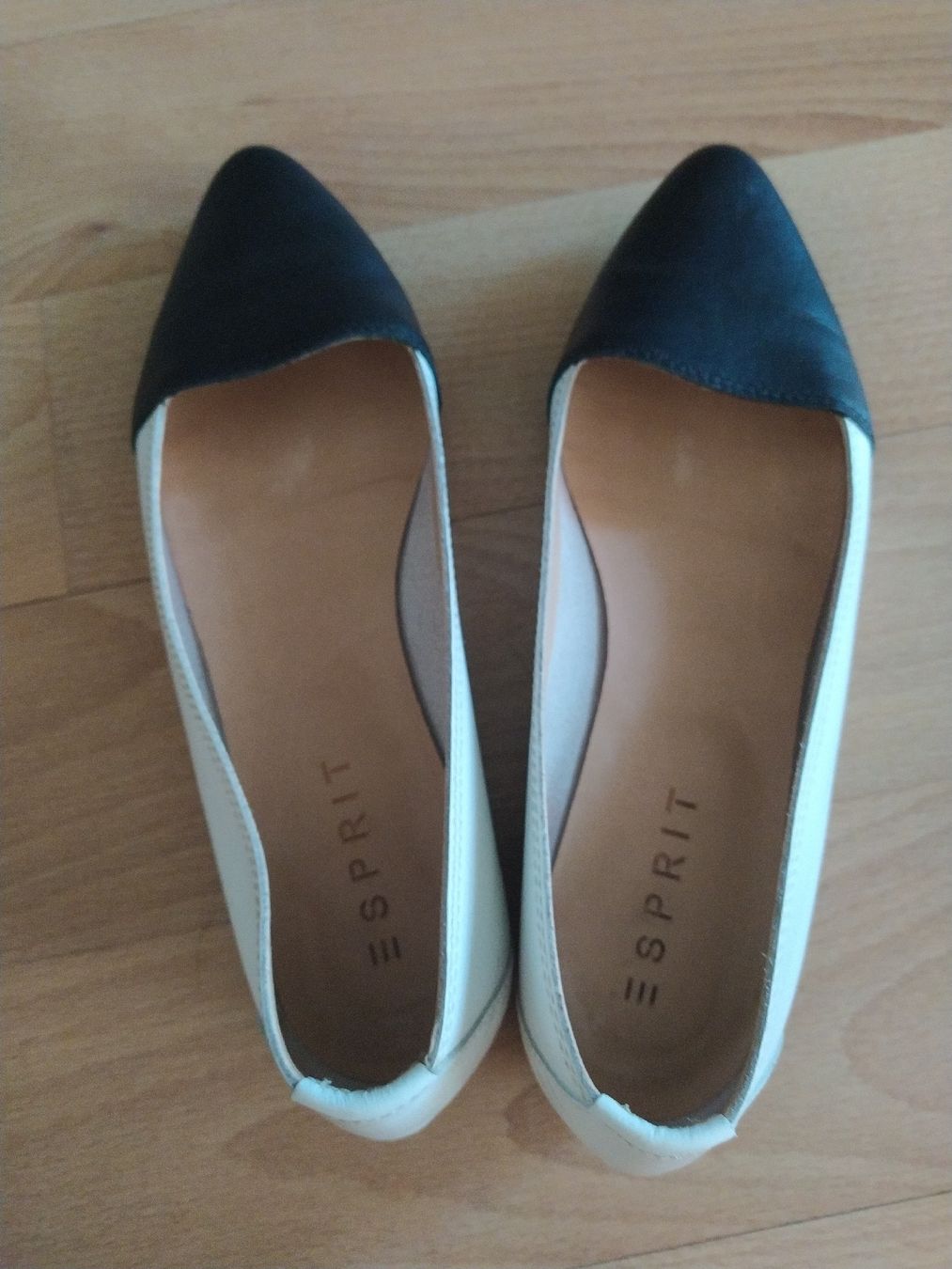 Esprit Scarpe da donna: Esprit Ballerina Gr. 36 neuwertig – Nuovo (secondo la descrizione) da Birsfelden venduto da alexa2003 3