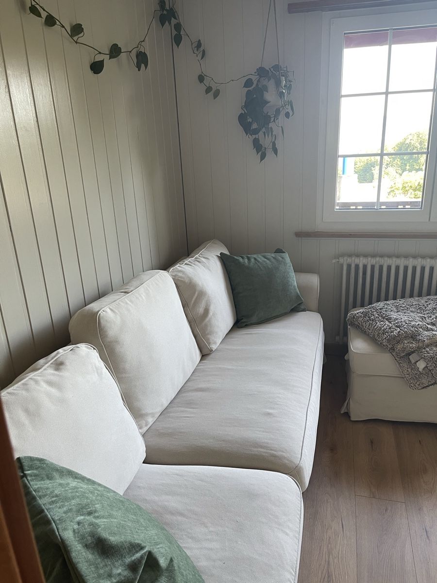 Divani: 3er-Sofa EKTORP inkl. Hocker – Usato da Kölliken venduto da ErmelindaE 1