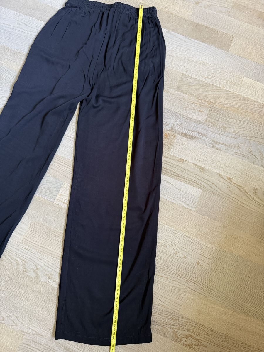 Pantaloni: Schwarze, lockere Sommerhose, Gr. M – Nuovo (secondo la descrizione) da Rubigen venduto da Elmacino 1