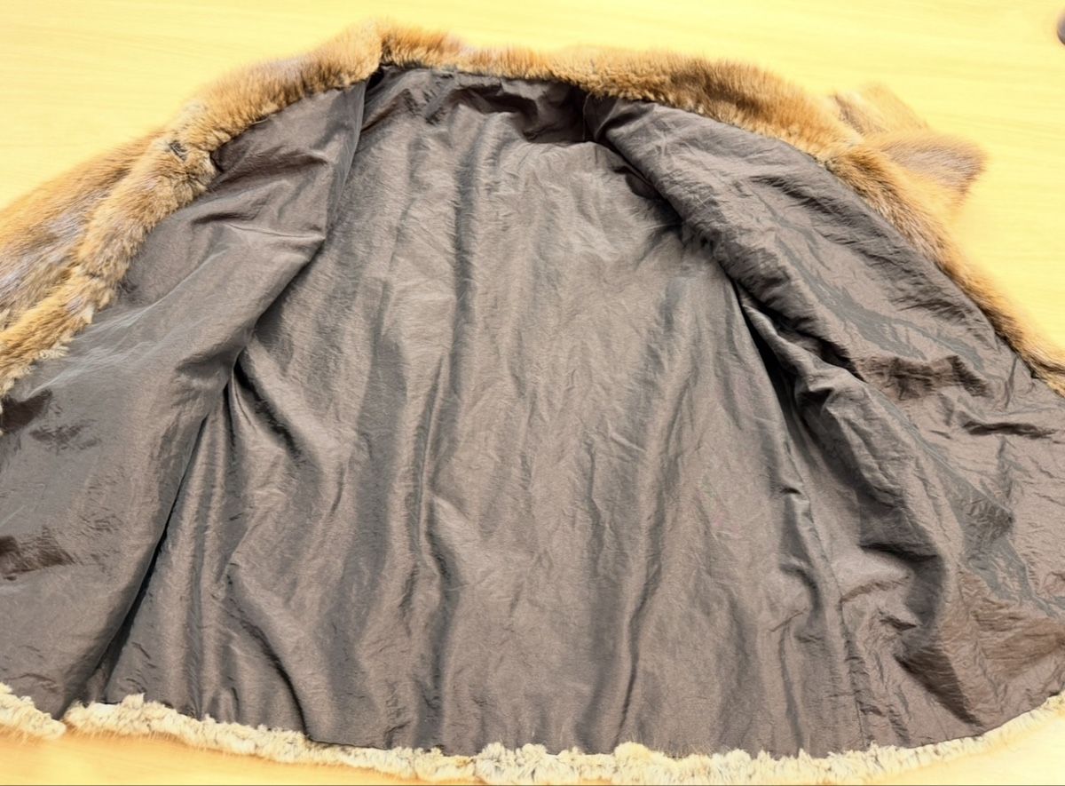 Cappotti: Halblanger Pelzmantel Gr. M – Usato da Rorschach venduto da nan_8rts 4