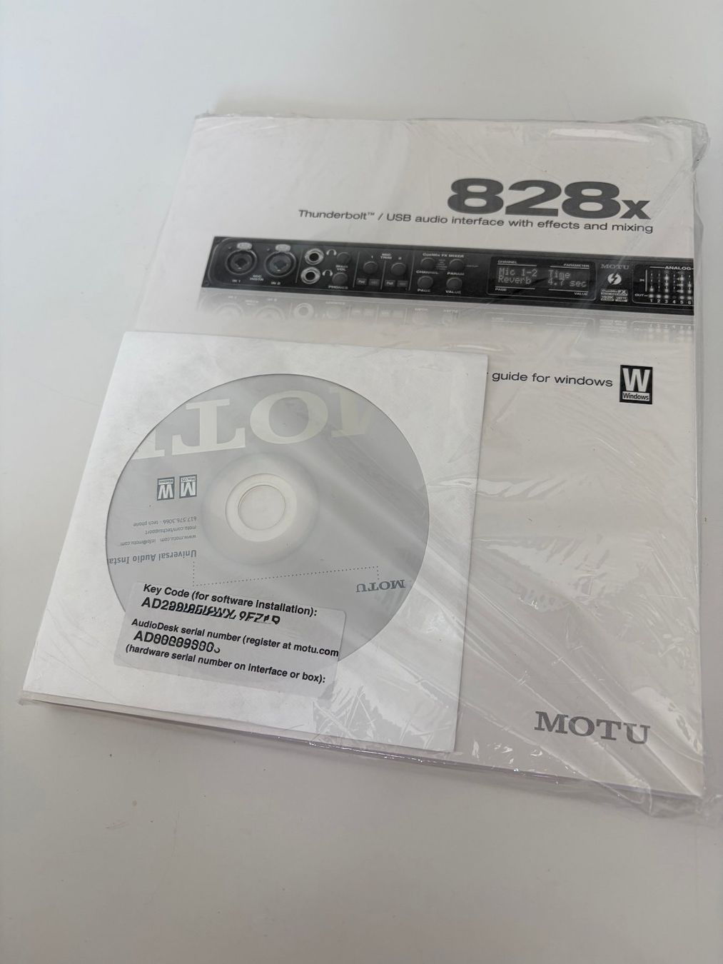 Attrezzatura per studi di registrazione: MOTU 828x - Studio Audio Interface (USB & Thunderbolt) – Usato da Stäfa venduto da Stefbe 5