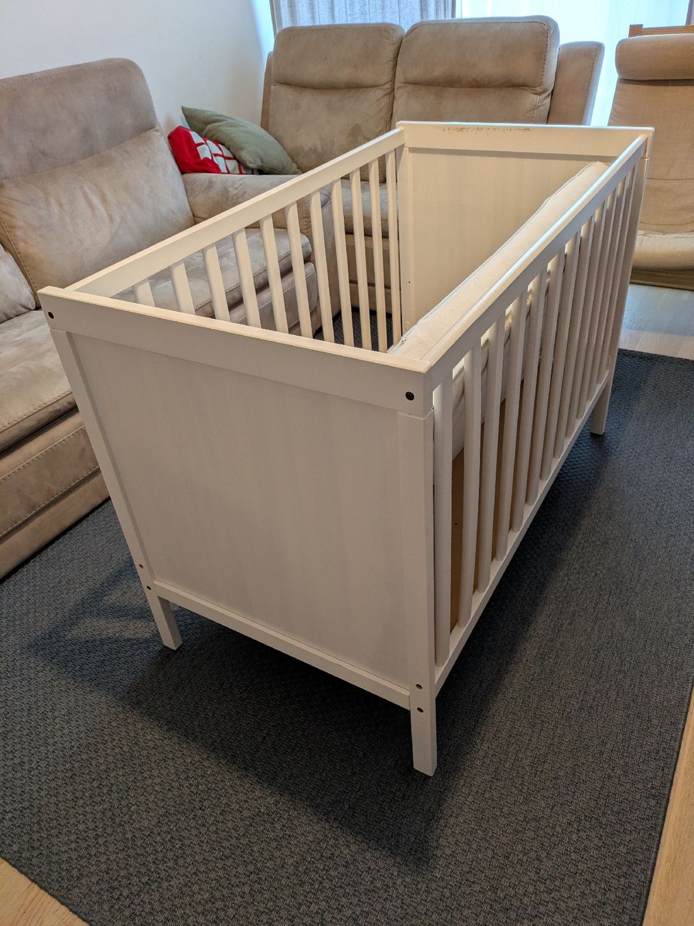 Ikea Letti: SUNDVIK, Lit bébé 60x120 cm avec matelas et accessoires – Usato da Le Mont-sur-Lausanne venduto da elv_yyl8 1