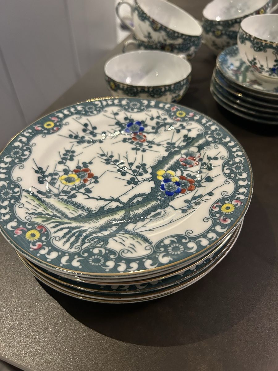 Set di piatti: Japanisches Tee-Service  – Usato da Wettingen venduto da Trini16 2