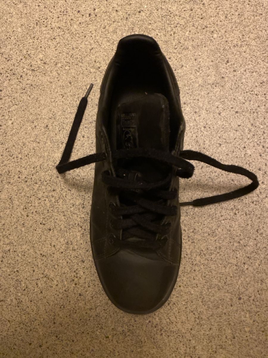 Scarpe da donna: Baskets Adidas Stan Smith noires prix négociable – Usato da Lausanne venduto da LorenaOrtega 1