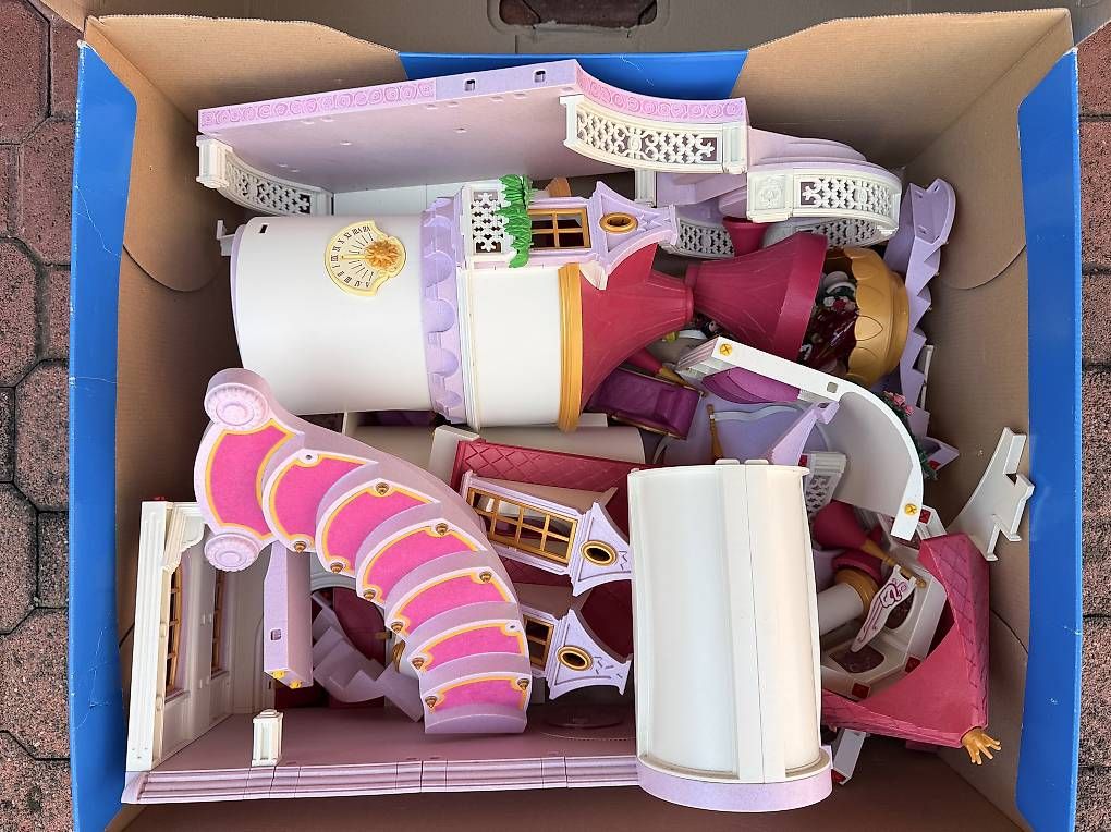 Giocattoli: Playmobil 5142 Märchenschloss – Usato da Neftenbach venduto da Baeumel 1