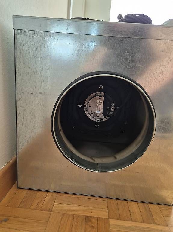 Ventilatori: CarbonActive EC Silentbox 1000m3/h 200mm mit Controller – Usato da Volketswil venduto da philipp123 3